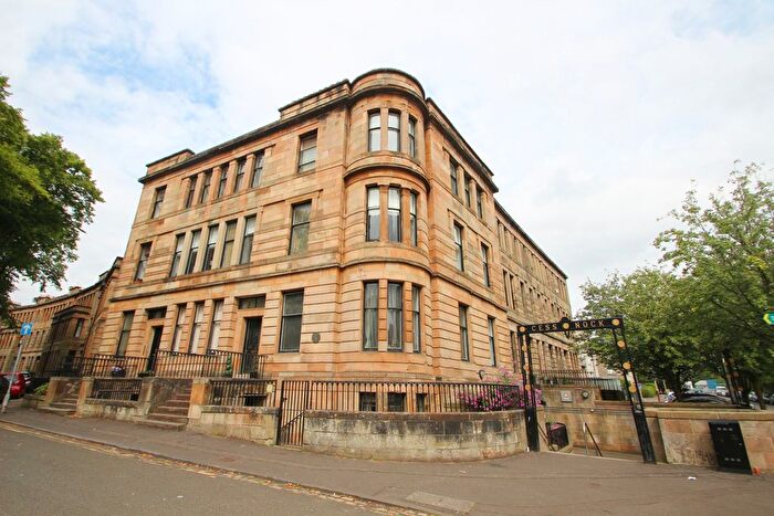 2 Bedroom Flat To Rent In Walmer Crescent, Glasgow, G51