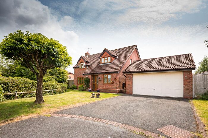 4 Bedroom Detached House For Sale In Lichfield Drive, Great Sutton, Ellesmere Port, CH66