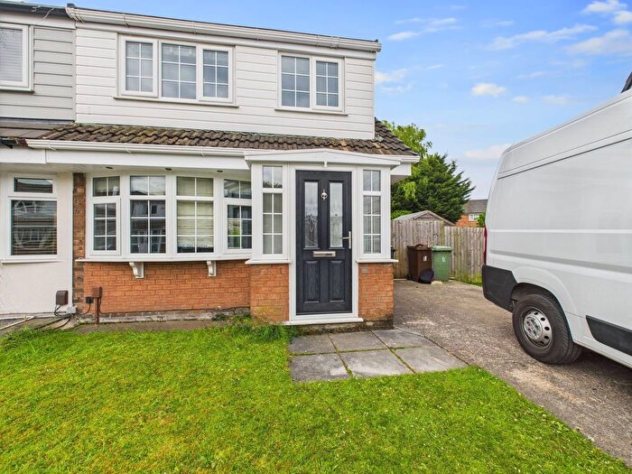 3 Bedroom Semi-Detached House To Rent In Merton Grove, Tyldesley, M29