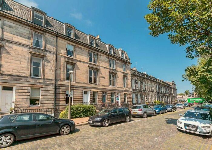 3 Bedroom Flat To Rent In Dean Terrace, Stockbridge, Edinburgh, EH4