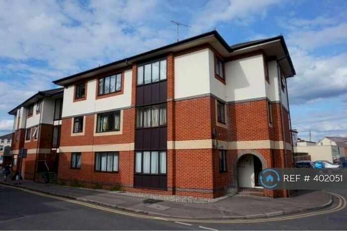Studio To Rent In Granby Court, Reading, RG1