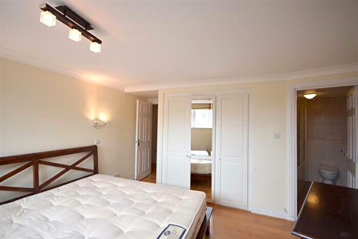 2 Bedroom Apartment To Rent In Blazer Court, St. Johns Wood, NW8