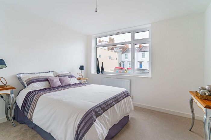 2 Bedroom Flat To Rent In Clarendon Street, Leamington Spa, CV32