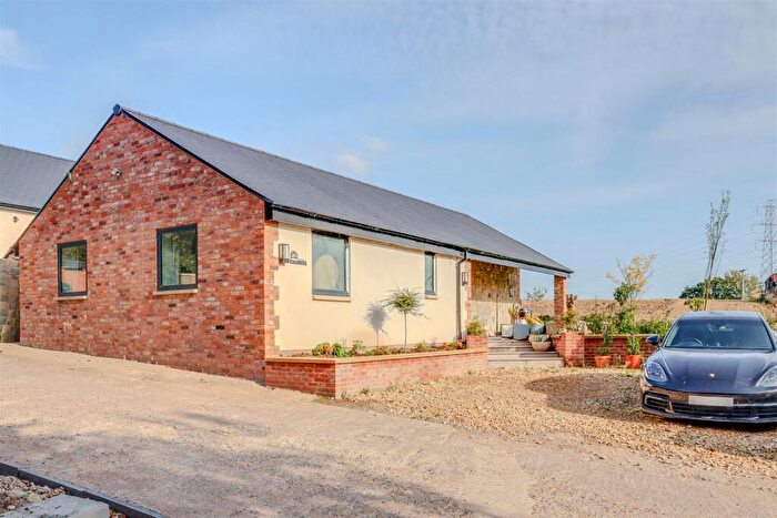 3 Bedroom Barn Conversion For Sale In Hill Farm Close, Botcheston, LE9