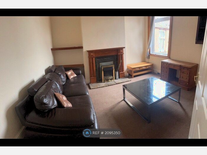 2 Bedroom Flat To Rent In Newton Drive, Blackpool, FY3