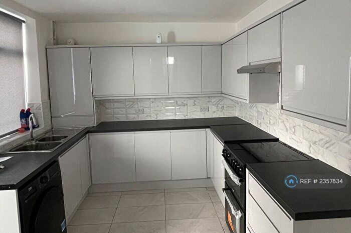 4 Bedroom Terraced House To Rent In Carisbrooke Road, Liverpool, L4
