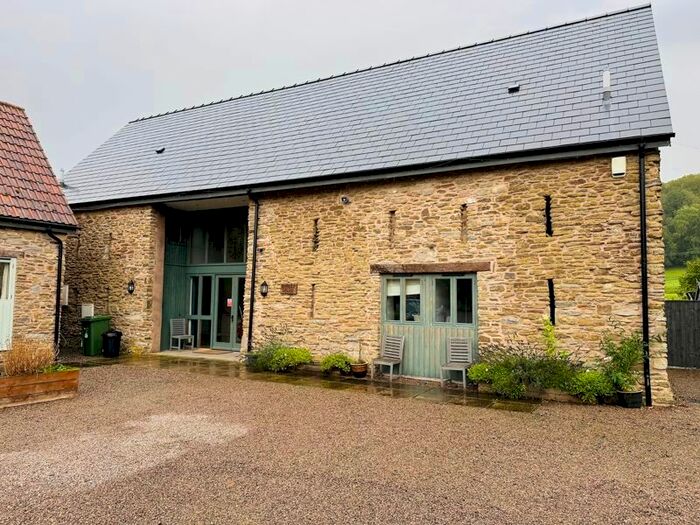 4 Bedroom Barn Conversion To Rent In Priors Frome, Hereford, HR1