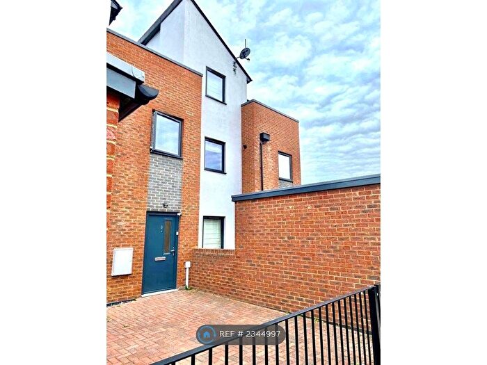 2 Bedroom Terraced House To Rent In Islay Court, Bletchley, Milton Keynes, MK3