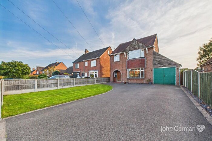 4 Bedroom Detached House For Sale In Old Derby Road, Ashbourne, DE6
