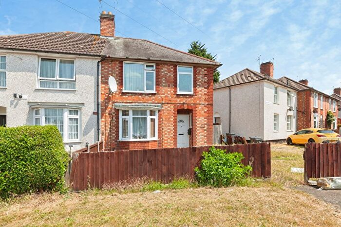3 Bedroom Semi Detached House For Sale In Bewicke Road, Leicester, Leicestershire, LE3