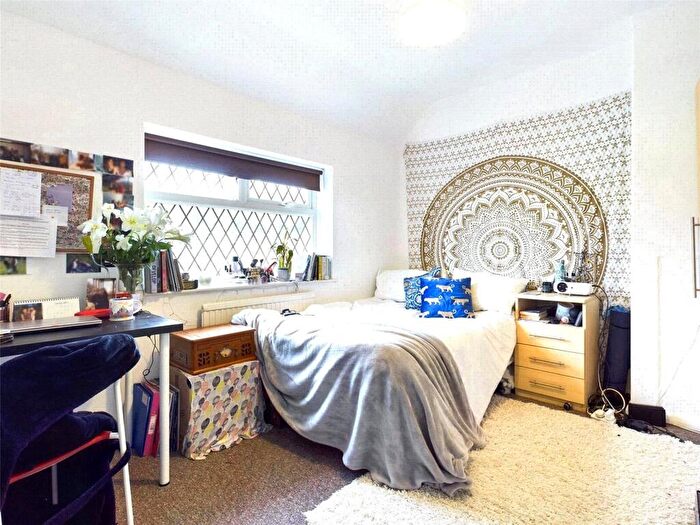 1 Bedroom Semi-Detached House To Rent In The Avenue, Brighton, East Sussex, BN2