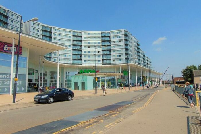 2 Bedroom Flat To Rent In Prince Regent Road, Hounslow, TW3