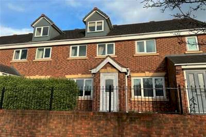 3 Bedroom House To Rent In Gresty Road, Crewe, CW2