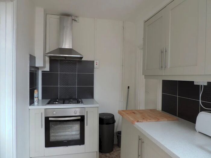 5 Bedroom Terraced House To Rent In Boverton Street, Cardiff, CF23