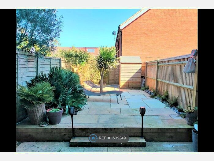 4 Bedroom Terraced House To Rent In Westview Close, Peacehaven, BN10