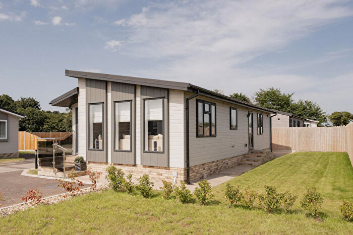 2 Bedroom Park Home For Sale In Two Bed Prestige Avanti (), Belton Country Park, Stepshort, Belton, Norfolk, NR31