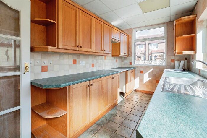 2 Bedroom Detached House For Sale In Hobson Road, Leicester, LE4