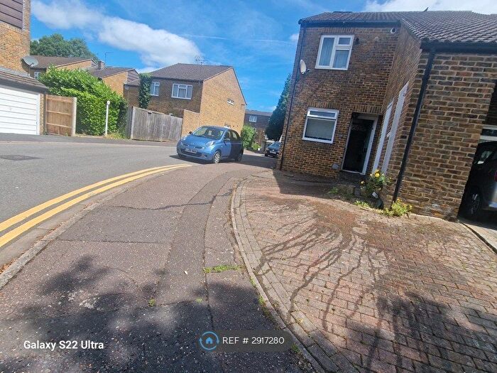 1 Bedroom Maisonette To Rent In Closemead Close, Northwood, HA6
