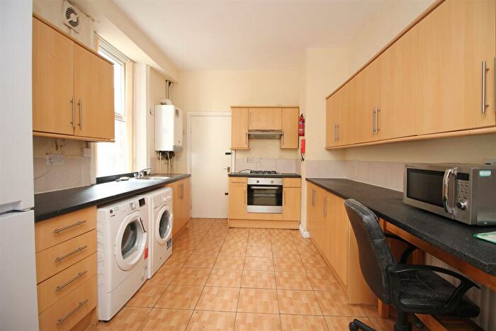 6 Bedroom Terraced House To Rent In Cavendish Place, Jesmond, Newcastle Upon Tyne, NE2