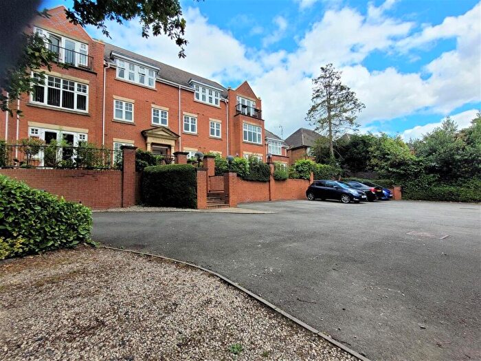 2 Bedroom Flat For Sale In Flat, Oaklands, Lichfield Road, Four Oaks, Sutton Coldfield, B74