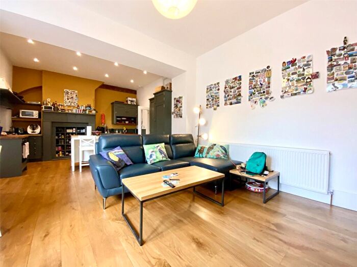 2 Bedroom Apartment To Rent In Henleaze, Henleaze Road, BS9
