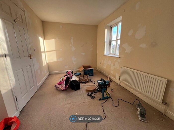 4 Bedroom Terraced House To Rent In Rookes Crescent, Chelmsford, CM1