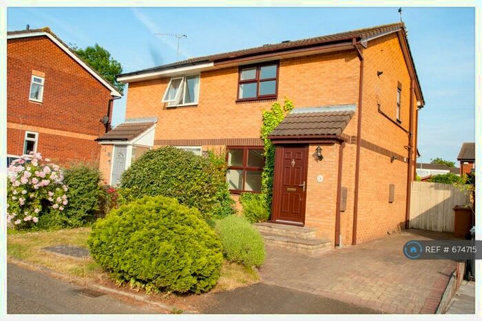 2 Bedroom Semi-Detached House To Rent In Helmsdale Close, Crewe, CW1