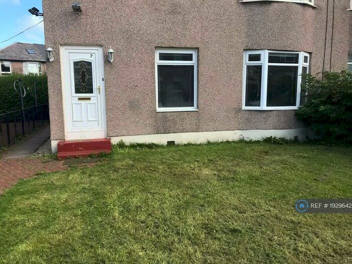3 Bedroom Flat To Rent In Kilchattan Drive, Glasgow, G44