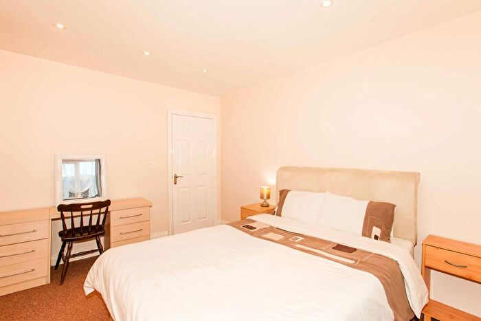 2 Bedroom Detached Bungalow For Sale In Romeley Crescent, Clowne, S43