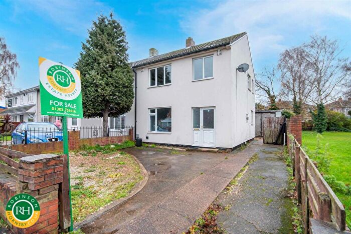 3 Bedroom Semi-Detached House For Sale In Gattison Lane, New Rossington, Doncaster, DN11