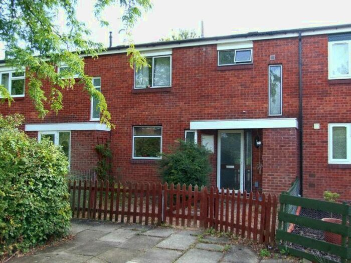 3 Bedroom Terraced House To Rent In Kilpeck Close, Redditch B98