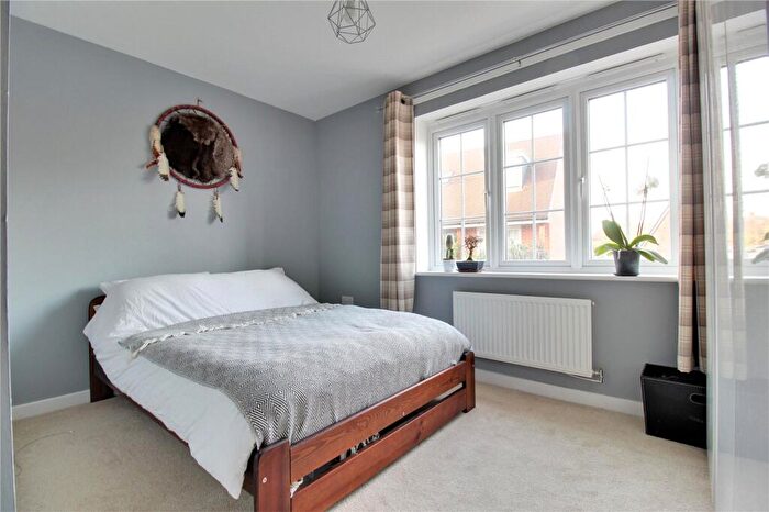 1 Bedroom Flat For Sale In Runnymede Drive, Odiham, Hook, Hampshire, RG29