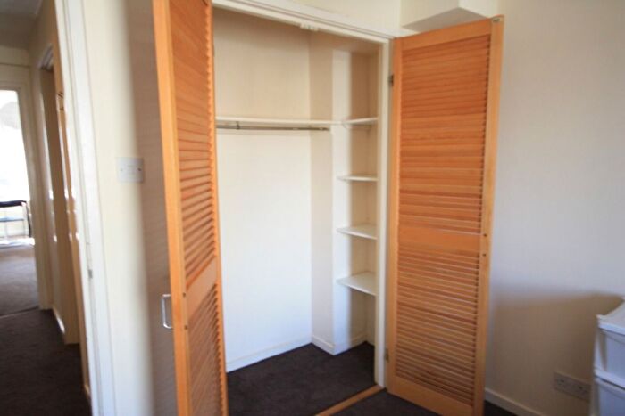 2 Bedroom Flat To Rent In Upper Craigs, Stirling Town, Stirling, FK8