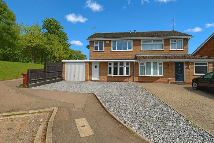 3 Bedroom Semi-detached House For Sale In Obelisk Rise, Kingsthorpe, Northampton, NN2