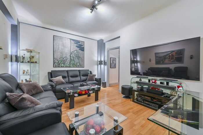 1 Bedroom Flat For Sale In Grove Hall Court, St John's Wood, London, NW8