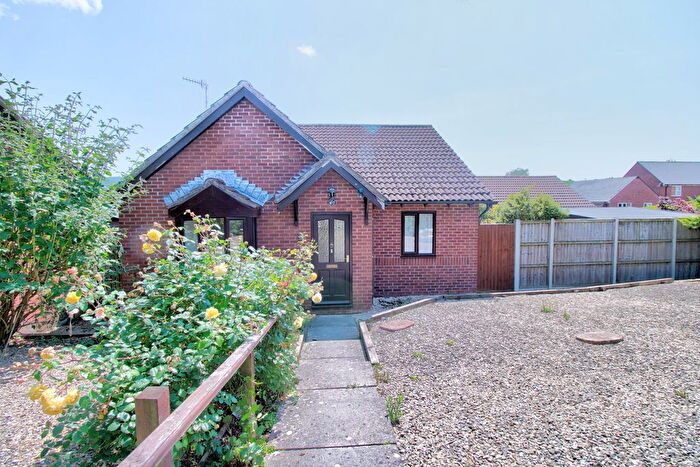 3 Bedroom Bungalow For Sale In Chestnut Court, Monmouth, NP25