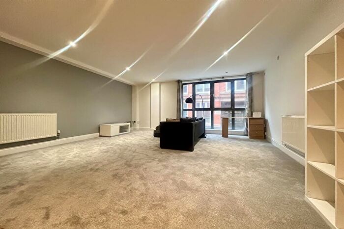 2 Bedroom Apartment To Rent In The Point, Plumptre Street, Lace Market, NG1
