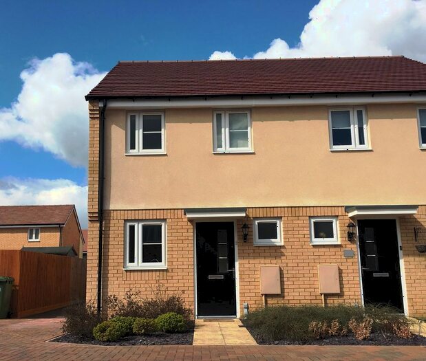 2 Bedroom Semi-Detached House To Rent In Vauxhall Way, Dunstable, LU6