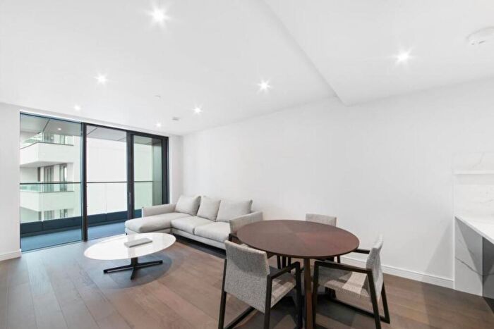 1 Bedroom Apartment To Rent In Park Drive, Canary Wharf, E14