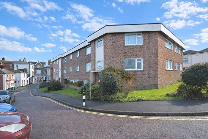 2 Bedroom Flat For Sale In Undercover Parking Space * Shanklin, PO37