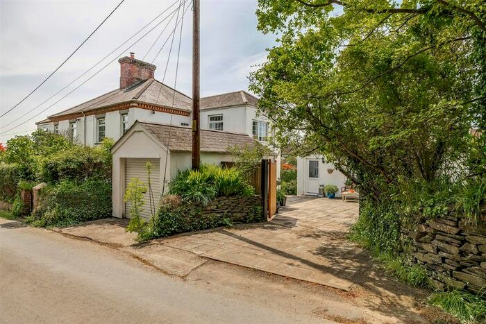 4 Bedroom Semi-Detached House For Sale In The Elms, Hatt, Saltash, PL12