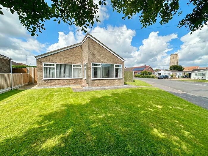 3 Bedroom Detached Bungalow For Sale In The Cobbleways, Winterton-on-sea, NR29
