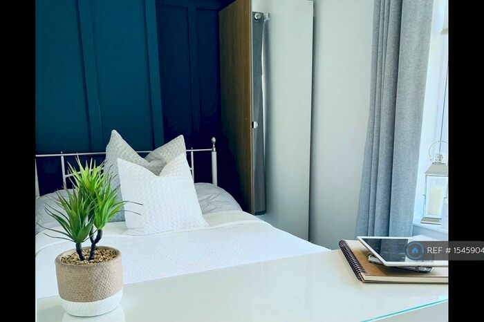 5 Bedroom Terraced House To Rent In Poolemead Road, Bath, BA2