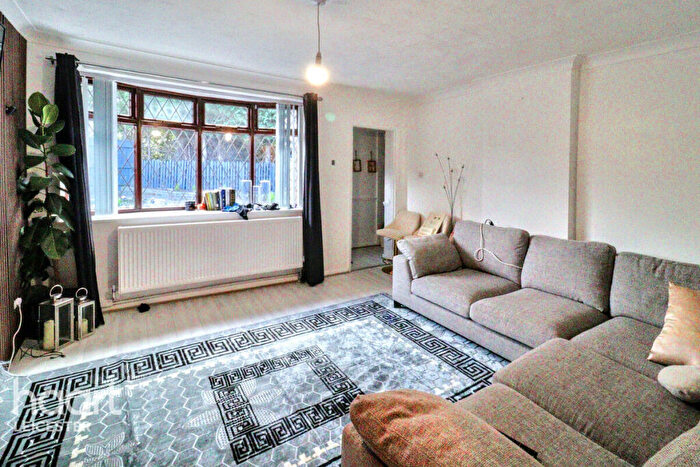 3 Bedroom Bungalow For Sale In Ainsdale Road, Leicester, LE3