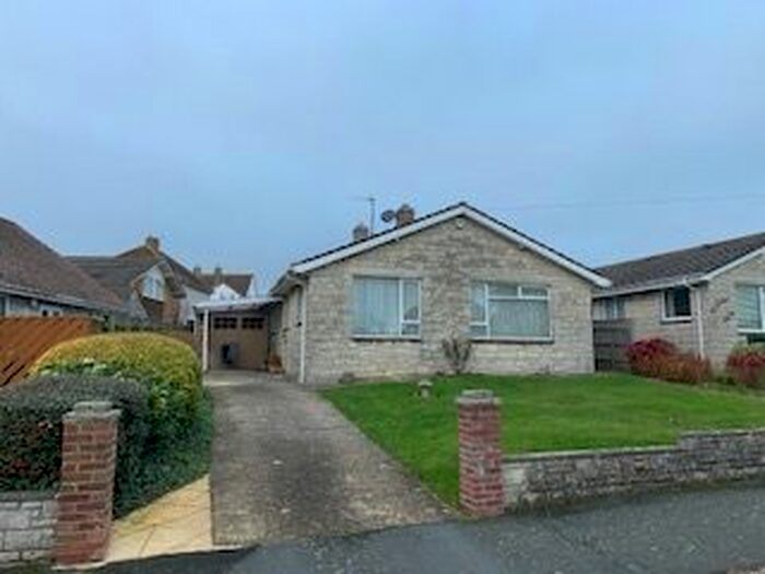 3 Bedroom Detached Bungalow To Rent In Greenway Road, Weymouth DT3