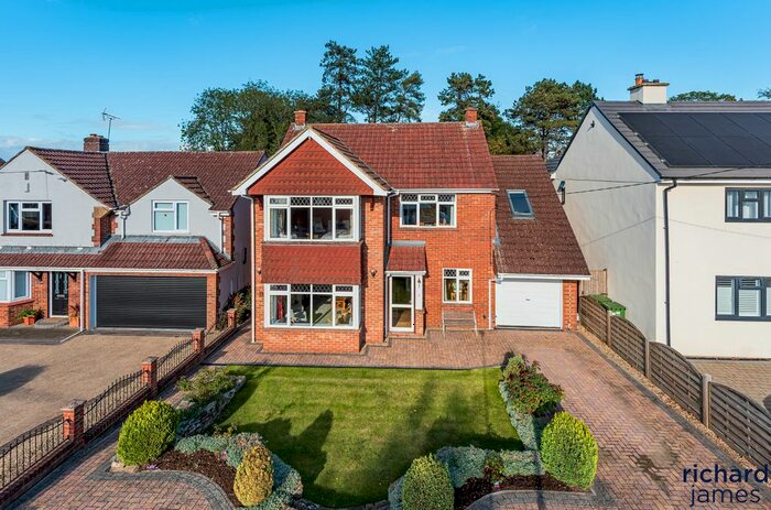 4 Bedroom Detached House For Sale In Wharf Road, Wroughton, Swindon, SN4