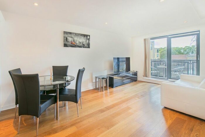 1 Bedroom Flat To Rent In Chapter Way, Colliers Wood, London, SW19