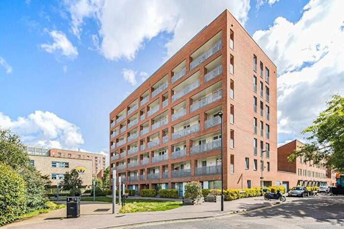 1 Bedroom Apartment For Sale In Maddison Court, Canning Town, E16