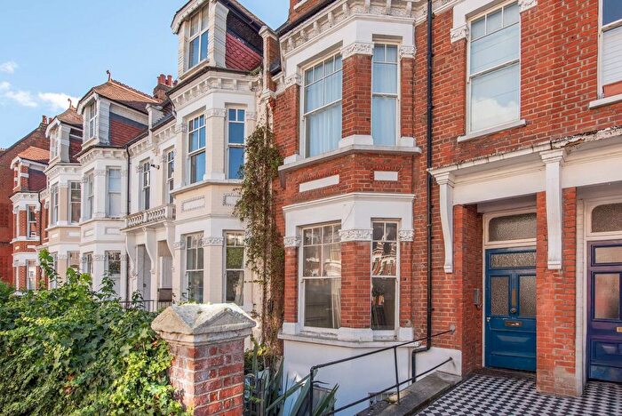 1 Bedroom Flat To Rent In Inglewood Road, West Hampstead, London, NW6
