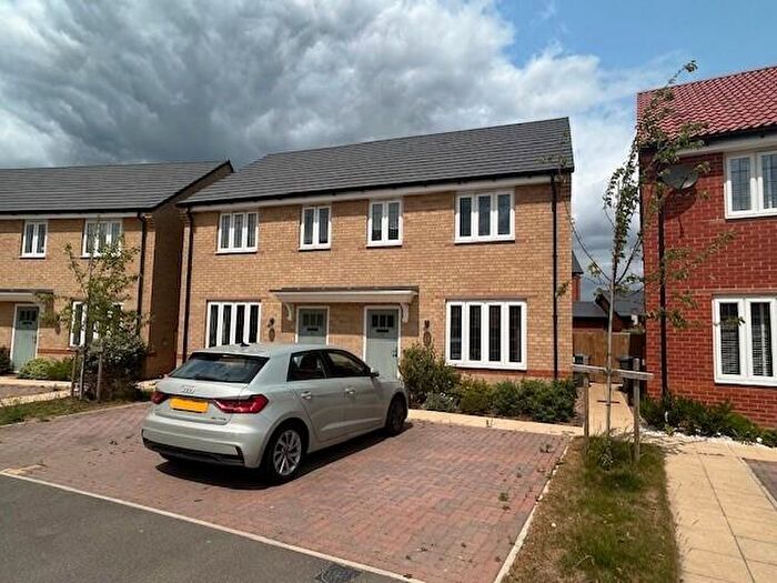 3 Bedroom House For Sale In Iris Road, Felixstowe, IP11